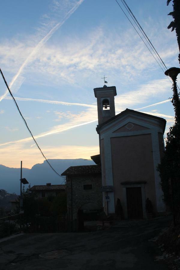 Casa Nel Borgo - Il Gufo Apartment Tremosine Exterior photo